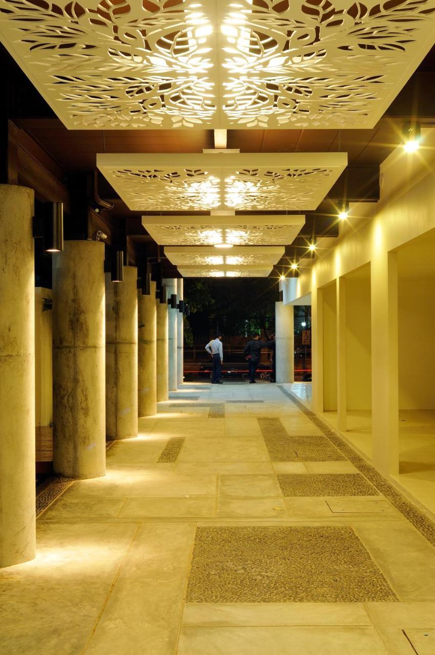 Navalai River Resort Бангкок Экстерьер фото